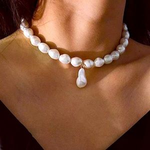 Pearl Baroque Choker Necklace